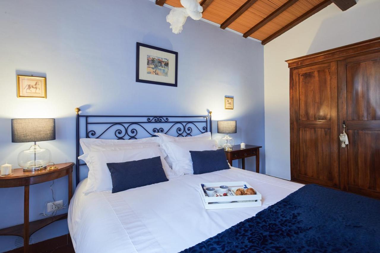 La Panoramica Gubbio - Maison De Charme - Casette E Appartamenti Self Catering Per Vacanze Meravigliose! Bagian luar foto