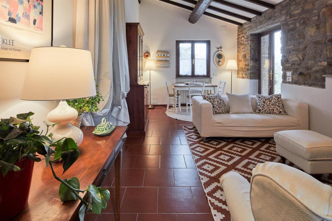 La Panoramica Gubbio - Maison De Charme - Casette E Appartamenti Self Catering Per Vacanze Meravigliose! Bagian luar foto