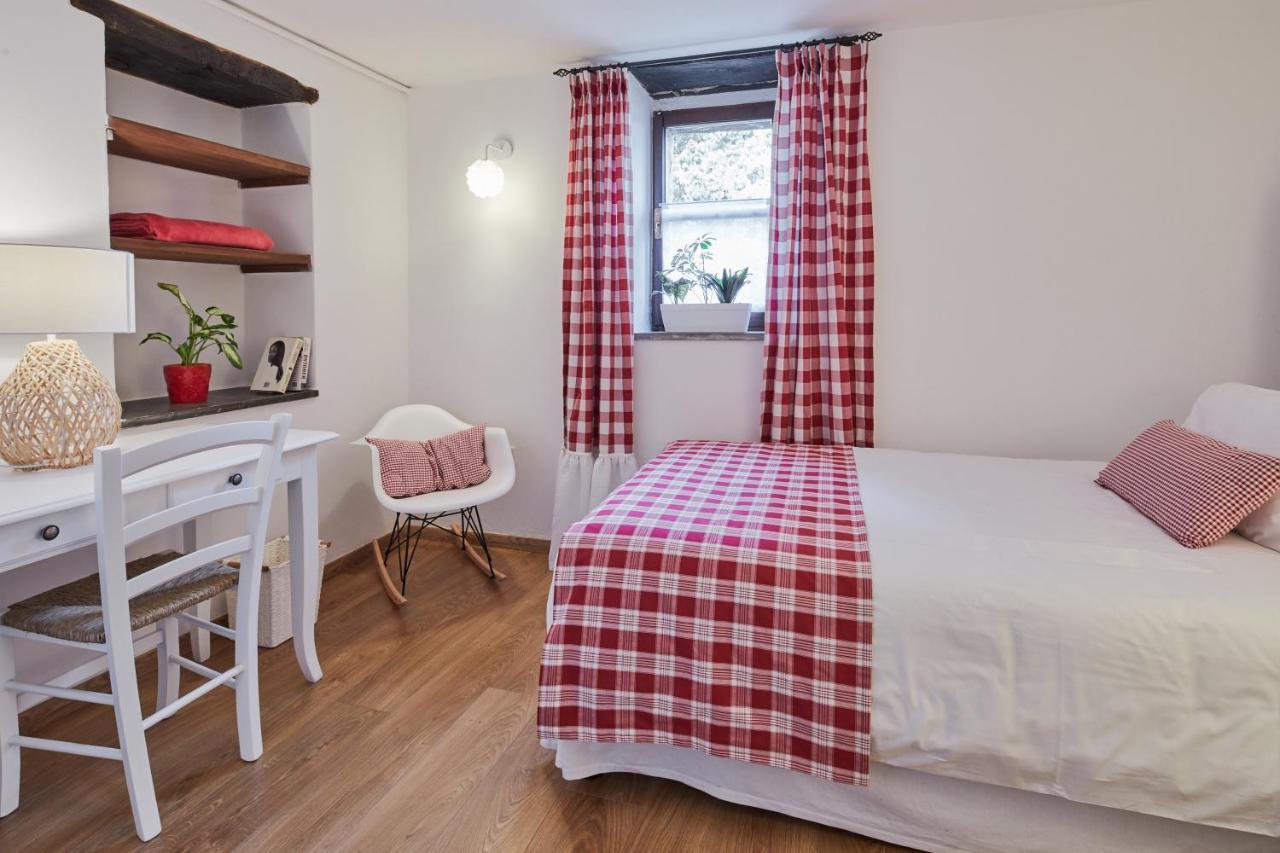 La Panoramica Gubbio - Maison De Charme - Casette E Appartamenti Self Catering Per Vacanze Meravigliose! Bagian luar foto