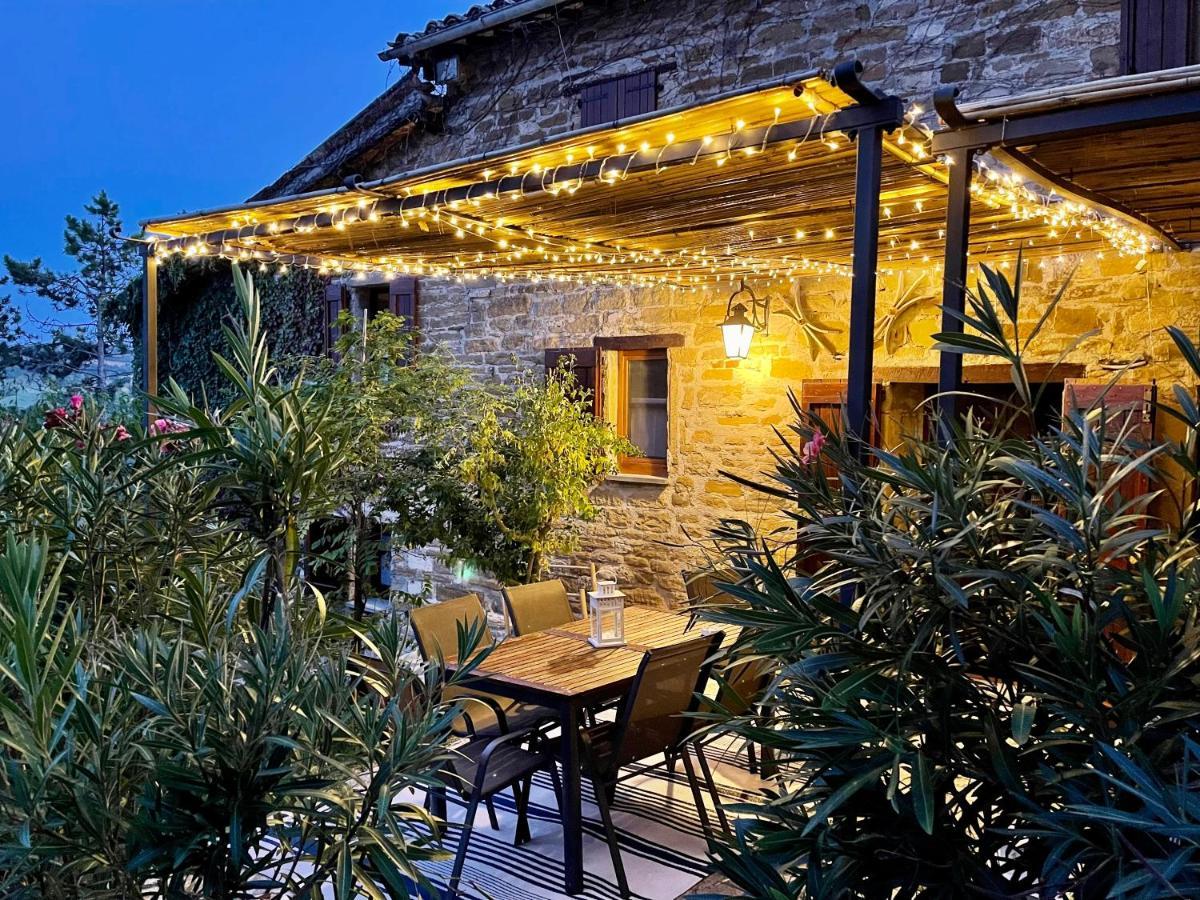 La Panoramica Gubbio - Maison De Charme - Casette E Appartamenti Self Catering Per Vacanze Meravigliose! Bagian luar foto